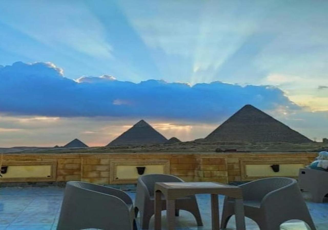 Готель Hussien Lotus Pyramids View Каїр Екстер'єр фото